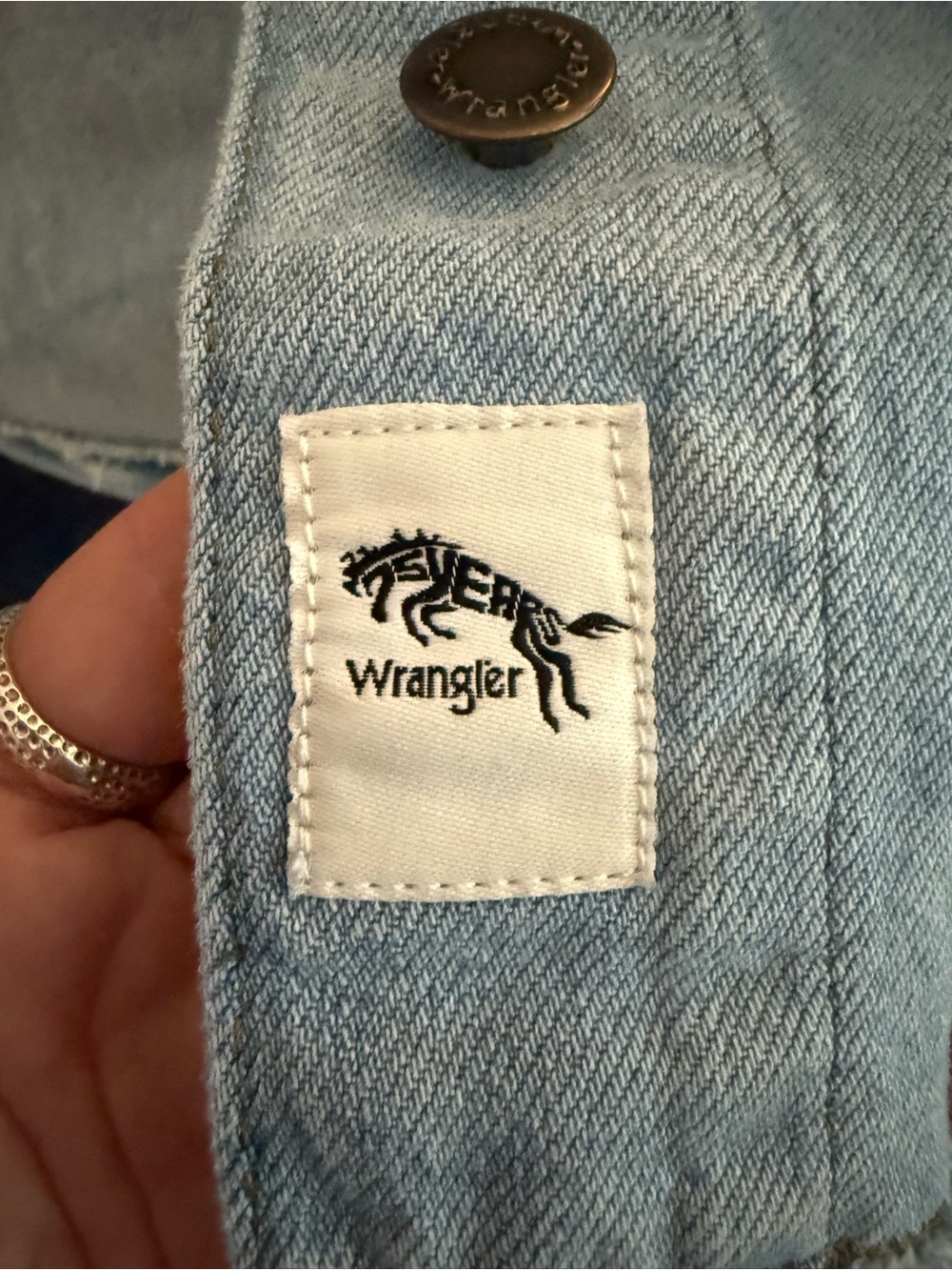 wranglers crop light denim jacket size m - Picture 6 of 7